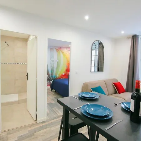 La Montgolfiere, T2 Hypercentre Chic Et Cosy, Wifi Par Sovalfi Apartment Saint-Etienne  Exterior photo